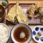 Yoroi - 魚定食 1,200円