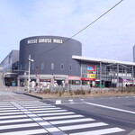 Sushi Yamato - JR海浜幕張駅前、メッセアミューズモール。以前は映画館だったようだが撤退し、現在はゲームセンターがキーテナント