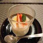 禅紫 - 杏仁豆腐