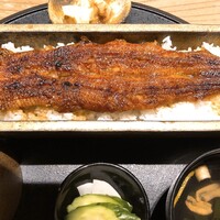 うなぎ 四代目 菊川 グローバルゲート店 - 一本重 迫力！