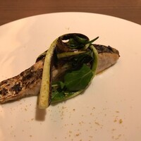 Bekk - 炭火で焼いた鰆