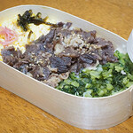 Oginoya - 銀座のわっぱめし　上州牛しぐれ煮と野沢菜彩