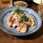 Kashiwa - ジューシーな鶏もも肉のタタキ！柔らかいが、歯ごたえもある