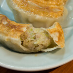 元祖ニュータンタンメン本舗 - 餃子内部