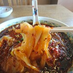 成龍飯店 - 刀削麺