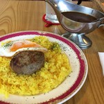 ベンガル亭 - 具材はサフランライスに乗っていた