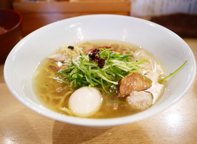 もてなし くろき ラーメン