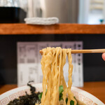 自家製手もみ麺 鈴ノ木 - 麺