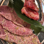 ホルモン・焼肉 一休亭 元 - 