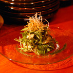 ずず - 鶏ササミと京水菜の梅しそ和え 520円