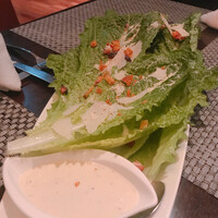 R restaurant & bar - 