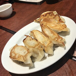 餃子のハルピン - ニラ餃子 焼き