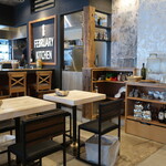 FEBRUARY KITCHEN - 店内1。