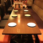 インドレストラン DIWALI - 半個室になる奥のお席です☆