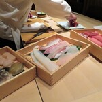 日本料理 八千代 - 本日の鮮魚たち