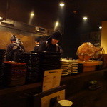 ぼうの - カウンター越しの調理場