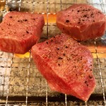 Sumibiyakiniku Baru Agito Hirao - 炭火でじっくり焼き上げます～