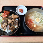 焼肉五苑 - 牛トロすじ丼ハーフ冷麺セット¥616