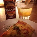 Melo bar - MAGNERS CIDER&オリーブとアンチョビのキッシュ