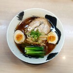 麺や暁 - 醤油ラーメン味玉入り