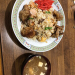 深川 - 唐揚げ五目チャーハン（¥750）