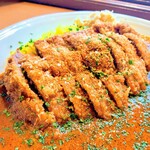 Stand B.V. - カツはミルフィーユカツ。衣が外れやすいのでフォークやお箸で食べた方がいいですね。。