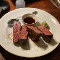 カルネジーオ イースト - 