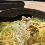 創作料理 櫻 - 創作料理 櫻(さくら)(東京都中央区銀座)岩中豚の旨味塩辛ラーメン