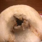 ぶたまん屋さん - ソースかけます