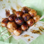 笹本だんご店 - 大きめの焼きだんご