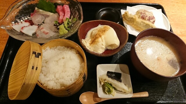 魚感うえさき 本町 魚介料理 海鮮料理 食べログ 魚感うえさき 本町 魚介料理 海鮮料理 食べログ