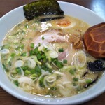 椿ラーメン - とんこつラーメン 670円(税込)(2020年3月2日撮影)