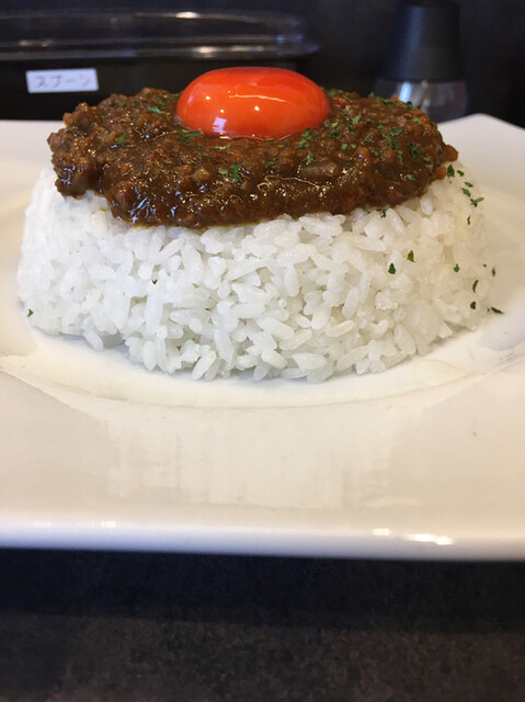 豚骨黒カレー Mecha 桃谷 カレーライス 食べログ