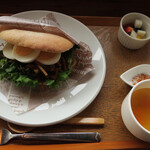 水辺のカフェ 三宅商店 酒津 - 