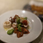 RODEO - ヤリイカ・そら豆・トマトの前菜