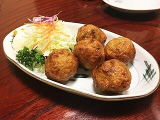 Iori - 居酒屋定番メニューのすり身揚げ。