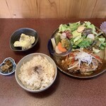 ジャム cafe 可鈴 - 【週替わりランチ 1,050円】お料理が出揃いました。