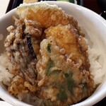 Shoukaku - セットの野菜天丼　ピーマンが嬉しい！