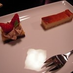 じん市 - 九品目：いちごとチョコクリームのタルト　ベイクドチーズケーキ（だと思ふ） 