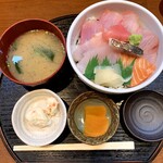 のどぐろ家 姫川 - おまかせ海鮮丼