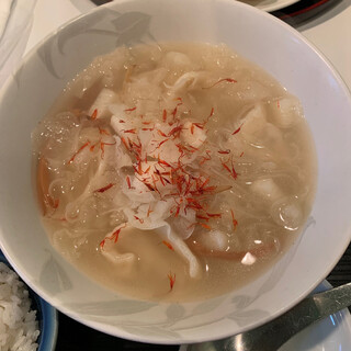 本格水餃子専門 瓦奉店 - 薬膳特製スープ餃子