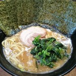 金八家 - ラーメン＋のり・レンソウ増し