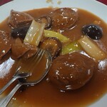 青龍 - ③勝浦産干しアワビの煮込み