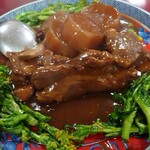 青龍 - ⑦骨付き豚肉の煮込み