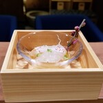 Takasegawa Maki - 春の訪れ　穴子の稚魚　"のれそれ"　