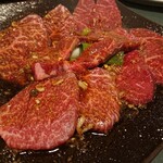 一頭買焼肉・ホルモン　醍醐 - 