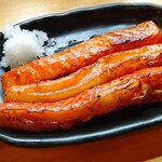 鶏だしおでんと干魚の店 ほし寅 - サーモンのハラスみりん