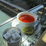 長崎県美術館カフェ - セットの紅茶