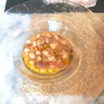 La Brianza - 愛農ポークカッスーラと白いんげん豆の煮込み、何度かいただいたカッスーラながら、毎回違うアレンジが楽しくておいしい。