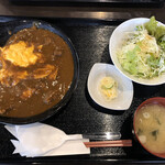 Gohandokorogempeimomo - とろとろオムカレー（750円）